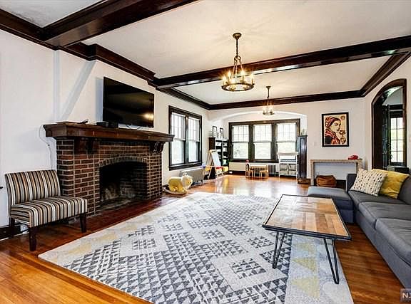 5th image of 262 Grafton Ave #264