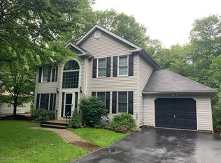 7221 Wigwam Way, Tobyhanna, PA 18466