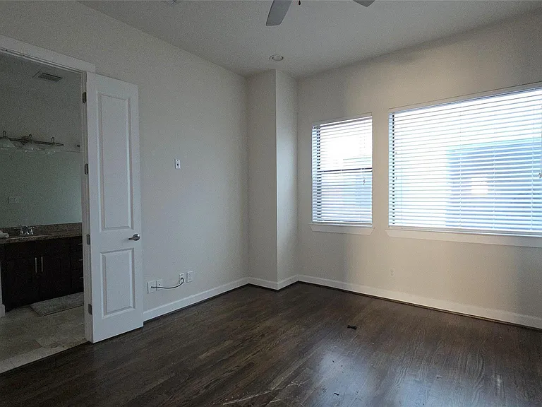 103 Adam Ln — Photo 4