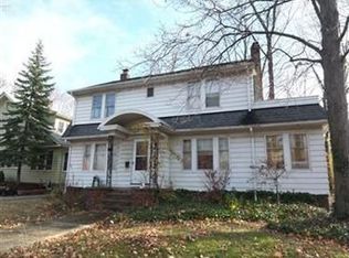 2519 S Taylor Rd, Cleveland Heights, OH 44118