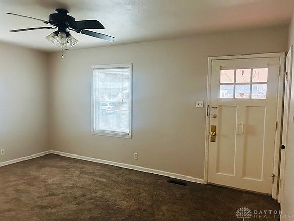 4th image of 1865 Russet Ave