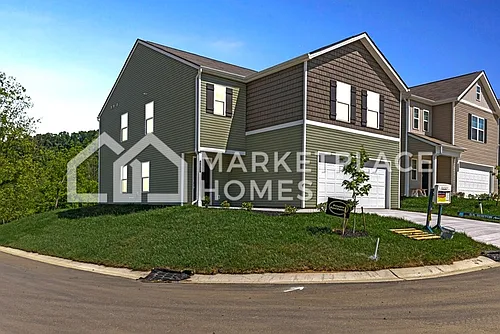 702 Newtons Way Photo 1