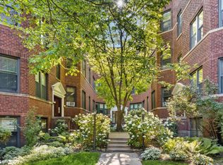 526 Sheridan Rd APT 1B, Evanston, IL 60202
