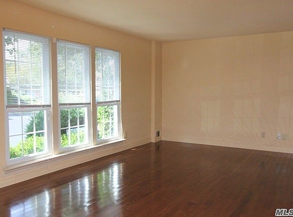 5th image of 10 Club House Ct #10