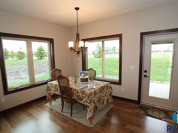 5th image of 6300 S Maple Rock Pl
