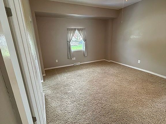 4th image of 1512 6th Ave