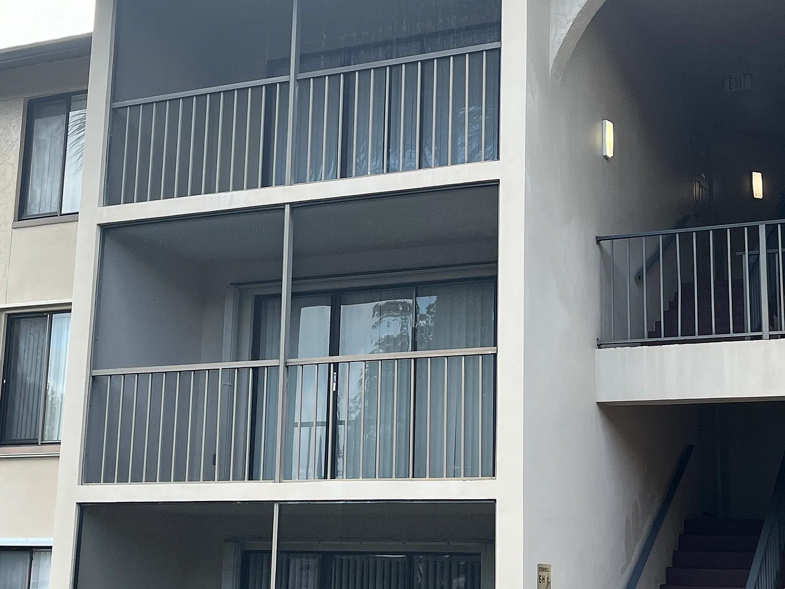2 bed, 1005 sqft, $1,850 — Photo 2