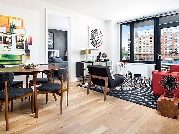 5th image of 674 Pacific St #604