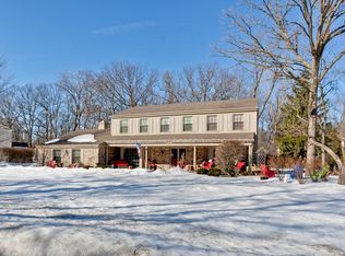 3 Anglican Ln, Lincolnshire, IL