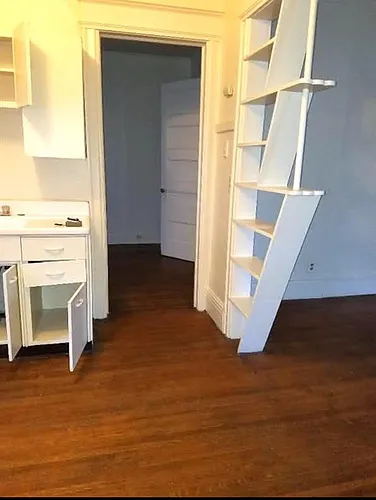 101 Warwick Ave #1 Photo 1