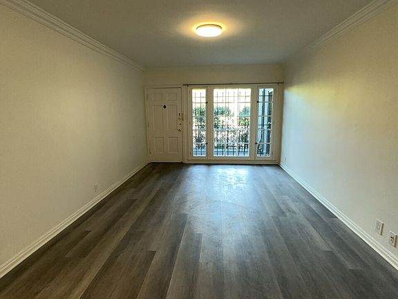 3rd image of 4950 Beverly Blvd #1/2