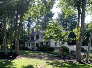 25 Stonegate Ln, Hanover, MA 02339