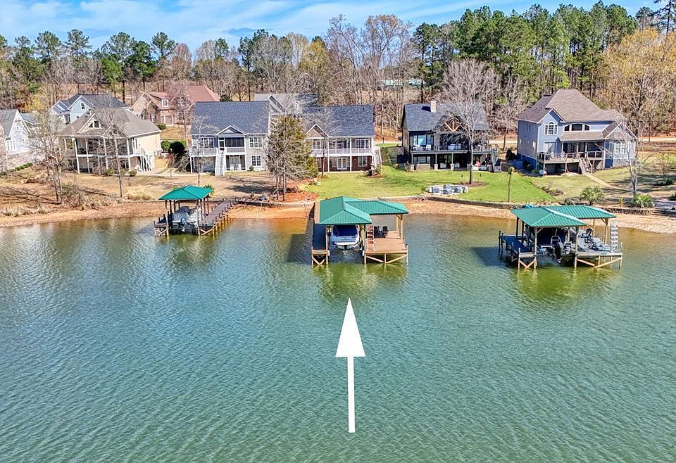 1st image of 229 Arsenal Dr