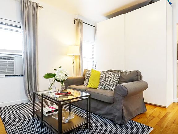 2nd image of 325 W 4th St APT 10F