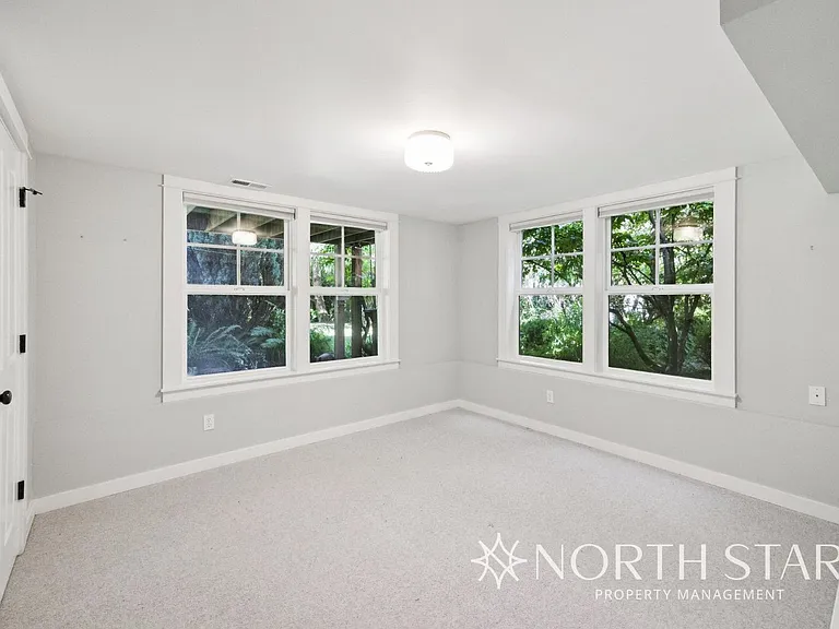 7617 NW Skyline Blvd — Photo 19