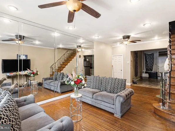 1723 Sigel St, Philadelphia, PA 19145