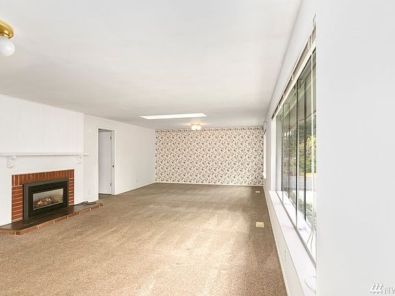 3rd image of 12018 Clover Creek Dr SW