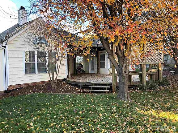 4th image of 1354 Beaufort Dr