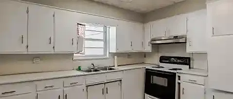 310 Stanley Ave — Photo 70
