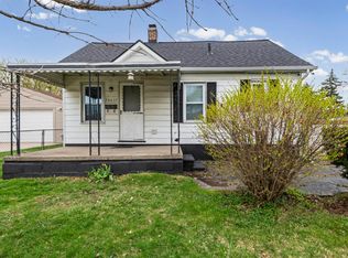 26637 Wenfield St, Roseville, MI 48066