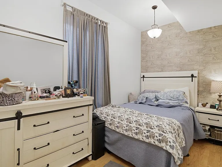1524 N Fairfield Ave #2 — Photo 9