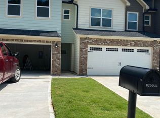 7809 Rock Rose Ln, Fairburn, GA 30213