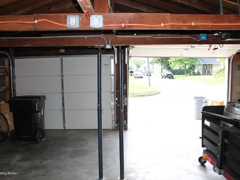 528 E Barbee Ave — Photo 10