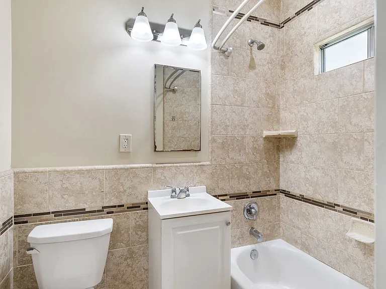 1324 Peterson Avenue — Photo 10