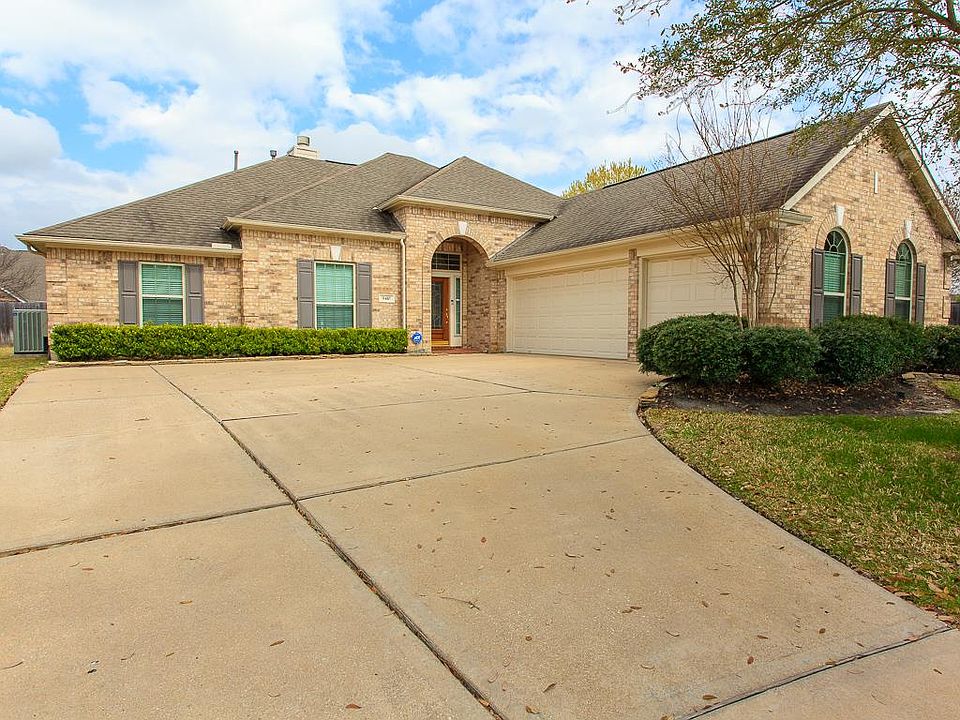1st image of 9410 Desert Cloud Ct