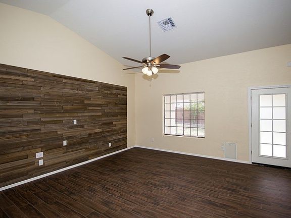 4th image of 10515 E 36th Pl