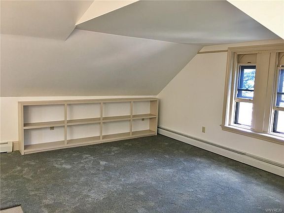 3rd image of 35 N Pearl St