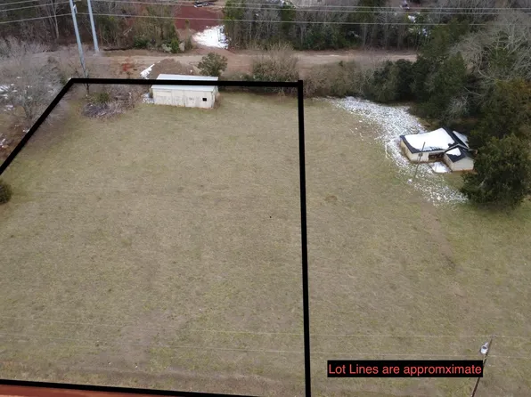 665 Canterbury Rd, Piedmont, SC 29673