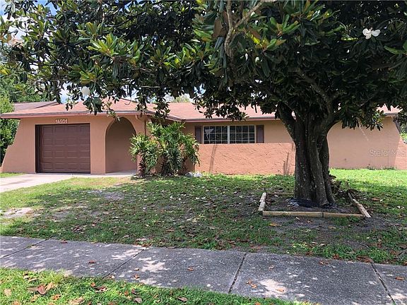 2nd image of 14501 Mainland Greens Pl