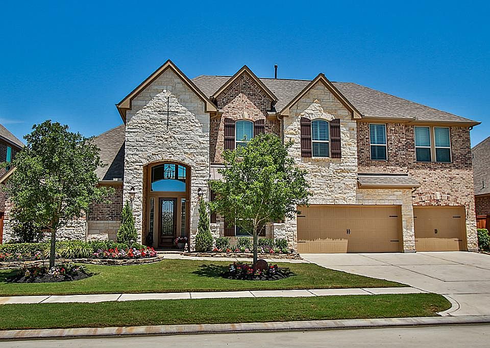 1st image of 19418 Meadow Lakes Dr