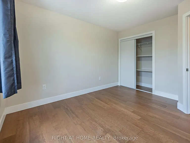 1960 Dalmagarry Rd #34 — Photo 28