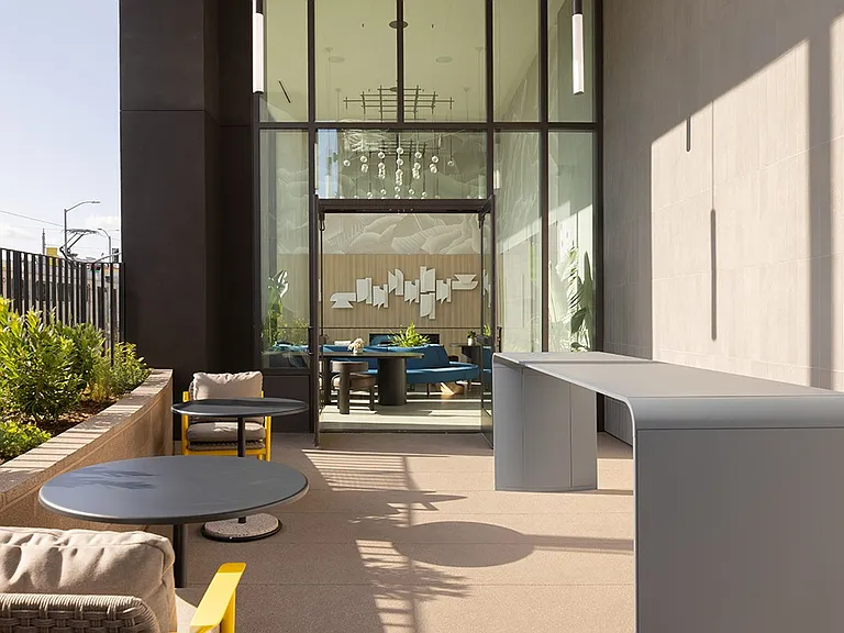 Resa Long Beach — Photo 14