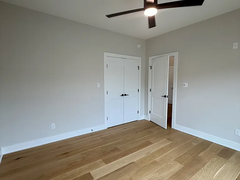 204 Crest Ridge Ct — Photo 45