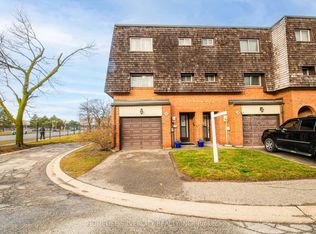 25 Briar Path, Brampton, ON L6T 2A2