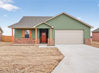 124 Countryside Way, Pocola, OK 74902