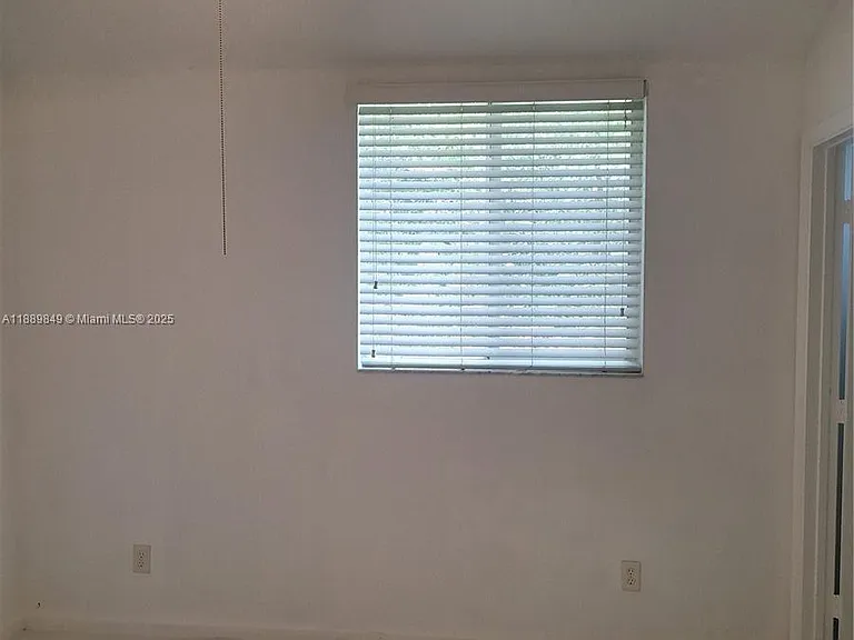 6621 Winfield Blvd #1 — Photo 21