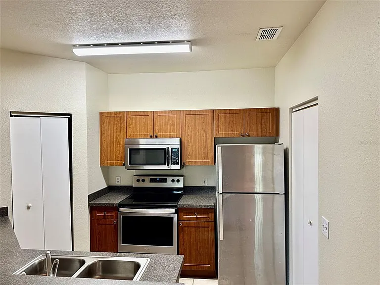 2141 Portofino Pl #2827 — Photo 15