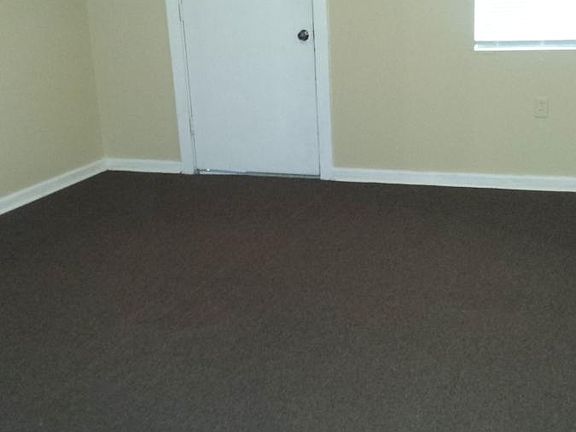 2nd image of 917 Grant Pl
