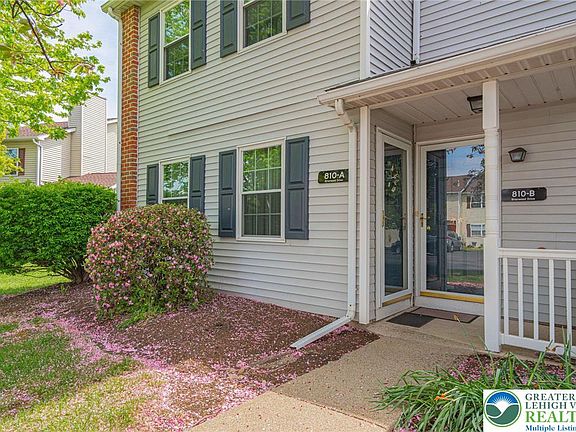 3rd image of 810 Briarwood Dr #A