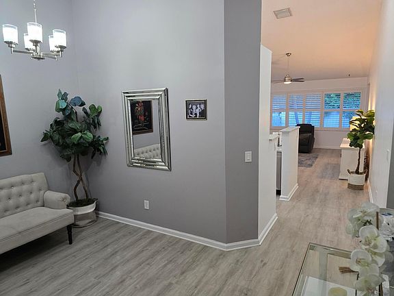 3rd image of 253 Coral Trace Court