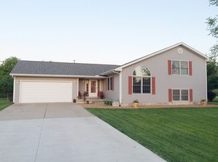 5210 S Acre Rd, Mapleton, IL 61547