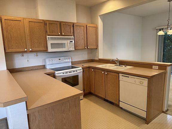 4th image of 11634 Breckenridge Ln NW #1