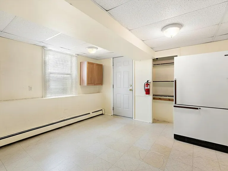 520 Schuyler Ave #1 — Photo 3