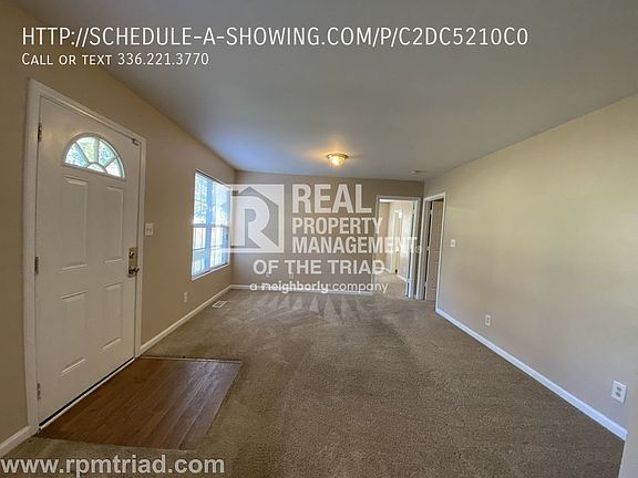 2nd image of 909 Beaumont Ave