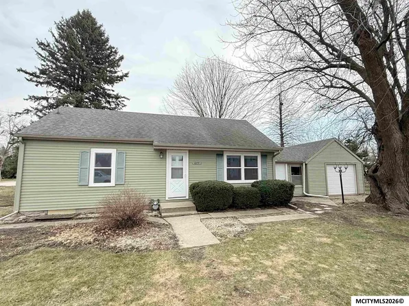 677 14th St SE, Mason City, IA 50401