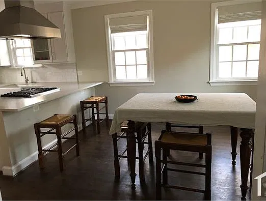 4 bed, 2100 sqft, $5,875 — Photo 2
